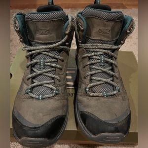 Keen hiking boots